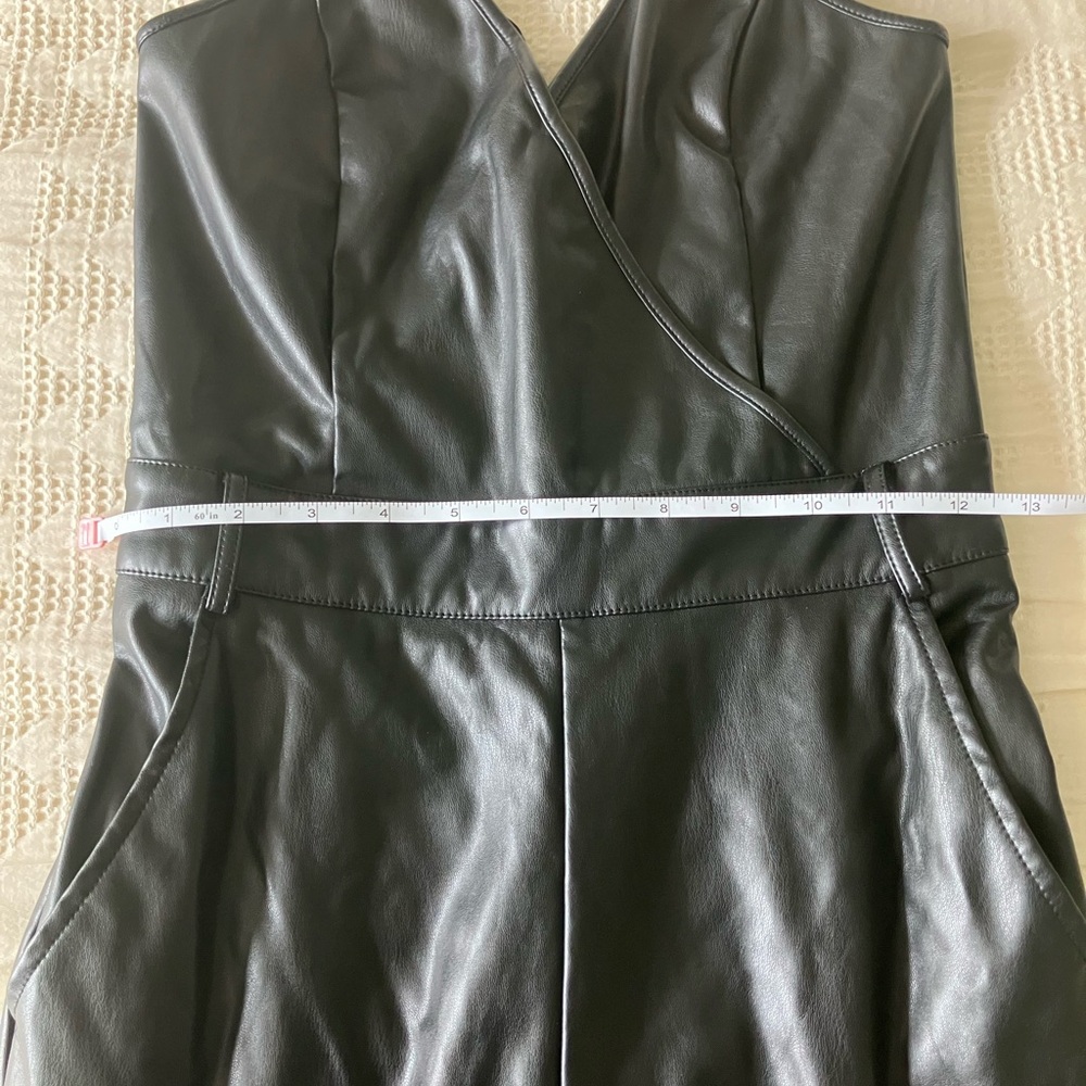 BLUE BLUSH Black Faux Leather Halter Flare Leg Jumpsuit Size S - Picture 9 of 14